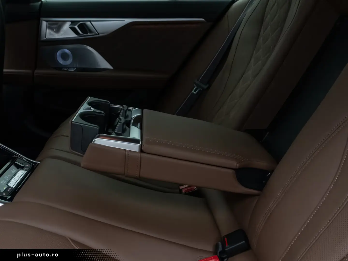 BMW M8 Competition xD Gran Coupé 360