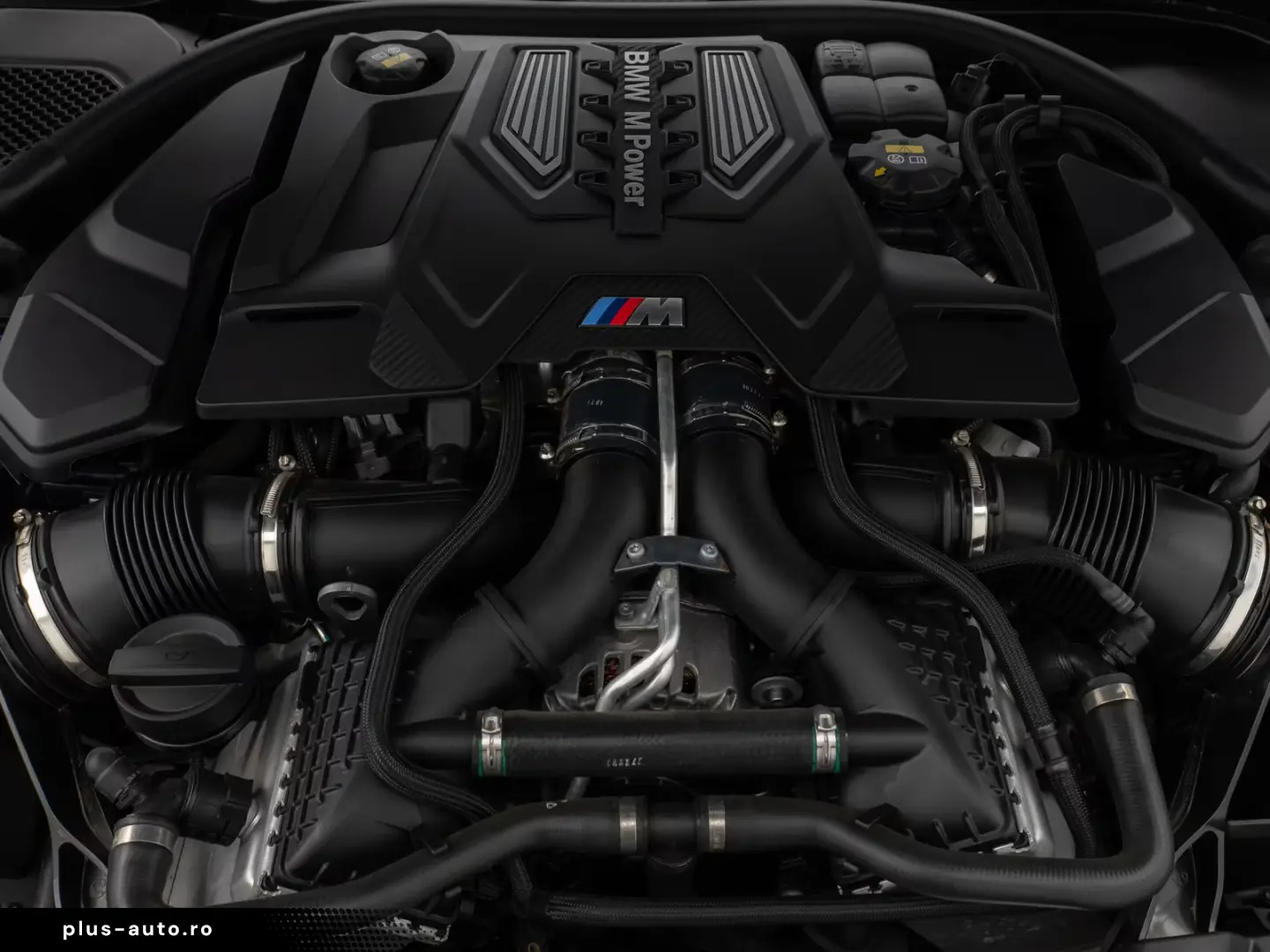 BMW M8 Competition xD Gran Coupé 360