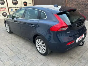 Volvo V40 2012  10
