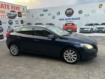 Volvo V40 2012  10