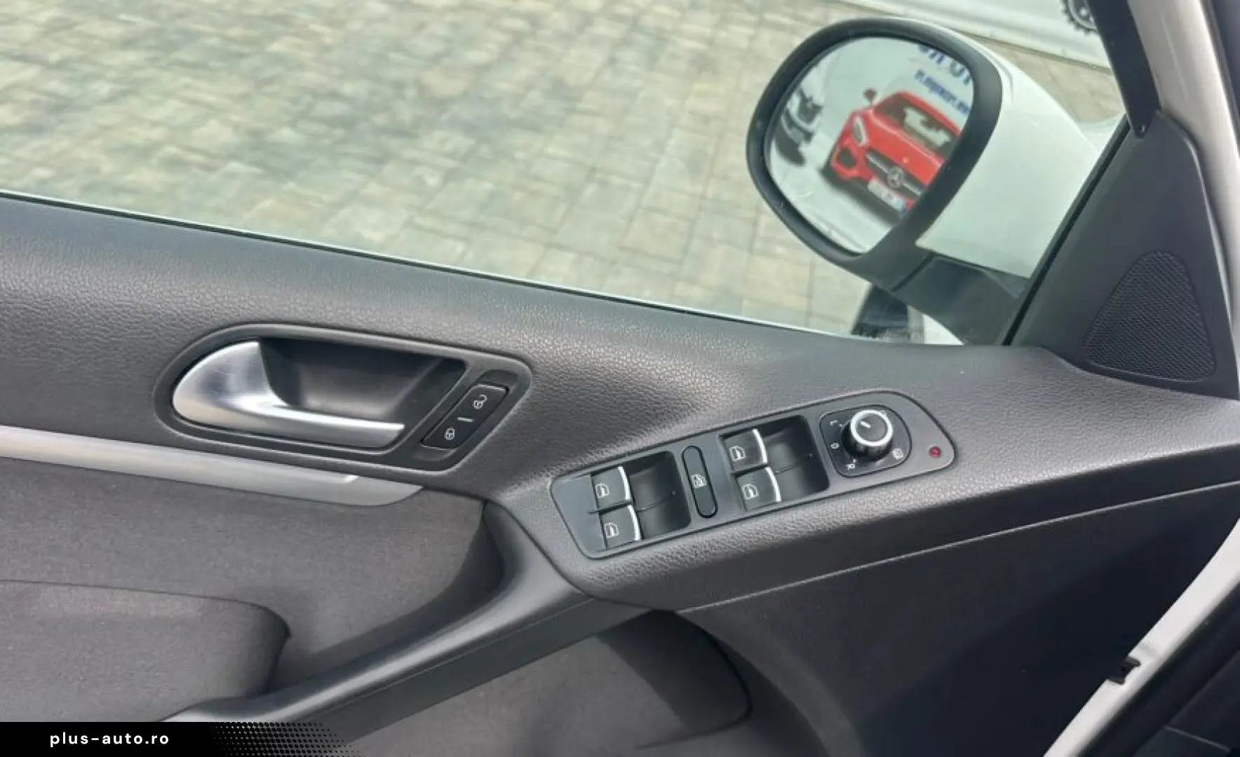 Volkswagen TIGUAN 2011 11