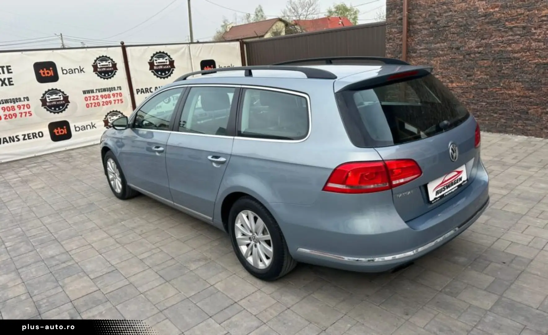 Volkswagen PASSAT 2011 11