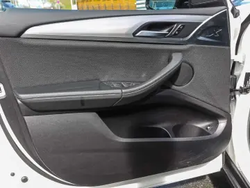 BMW X3 30exLine Panorama LED 360 HUD Keyless