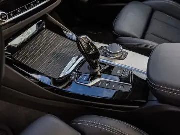 BMW X3 30exLine Panorama LED 360 HUD Keyless