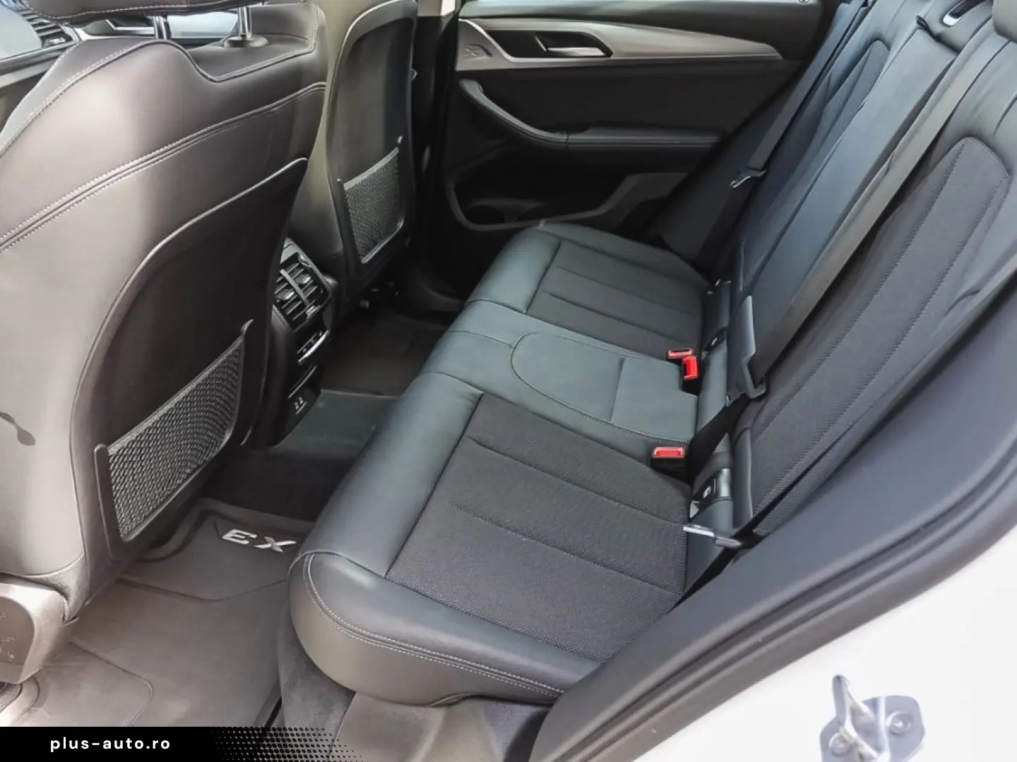 BMW X3 30exLine Panorama LED 360 HUD Keyless