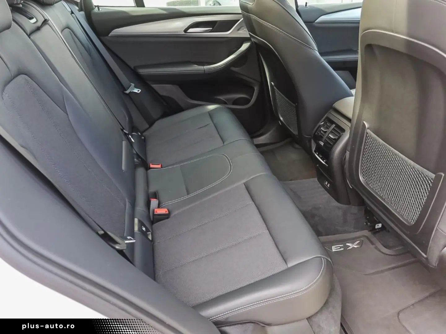 BMW X3 30exLine Panorama LED 360 HUD Keyless