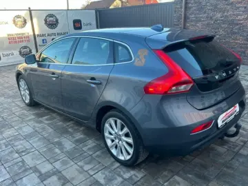 Volvo V40 2013 12
