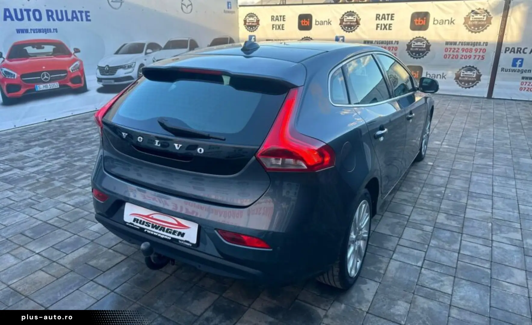 Volvo V40 2013 12