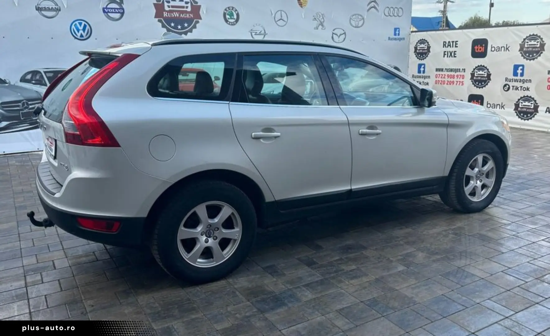 VOLVO XC60 2010 08 2 0