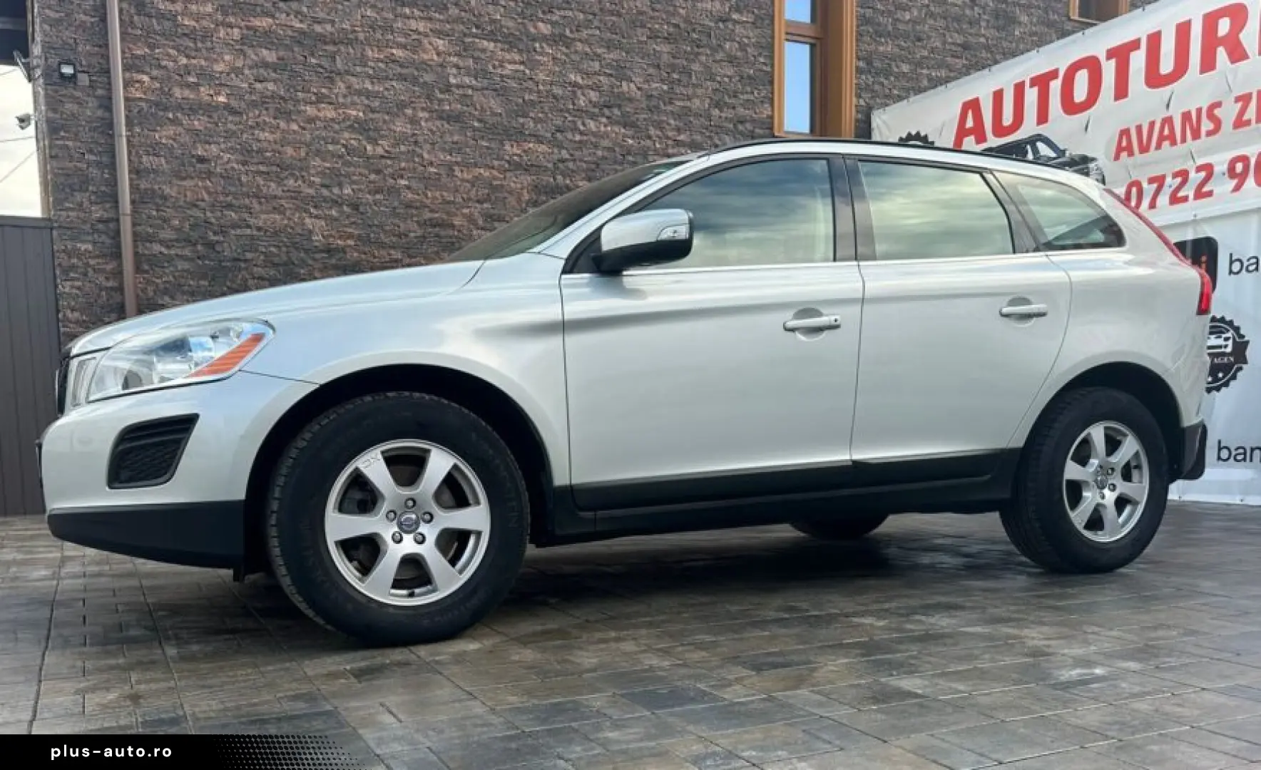 VOLVO XC60 2010 08 2 0