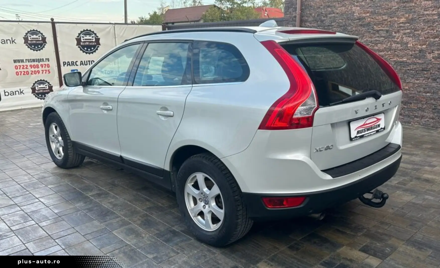 VOLVO XC60 2010 08 2 0