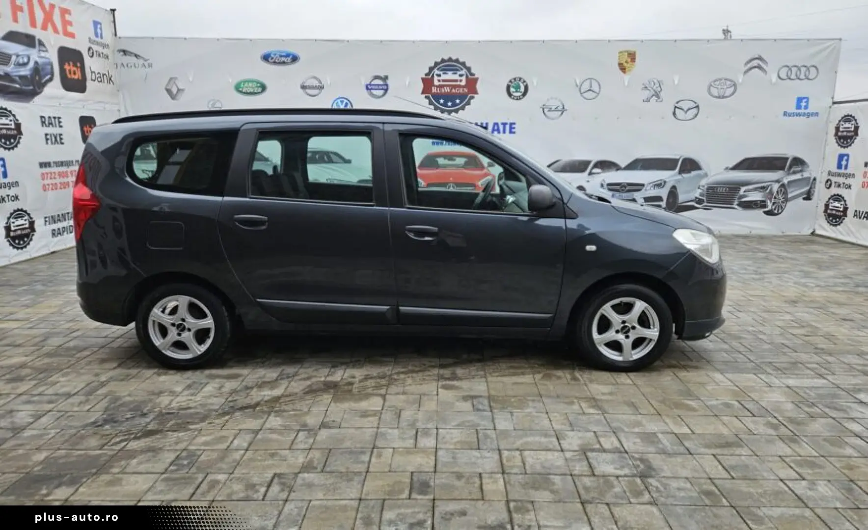 Dacia Lodgy 2012 11