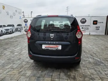 Dacia Lodgy 2012 11