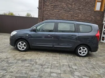 Dacia Lodgy 2012 11