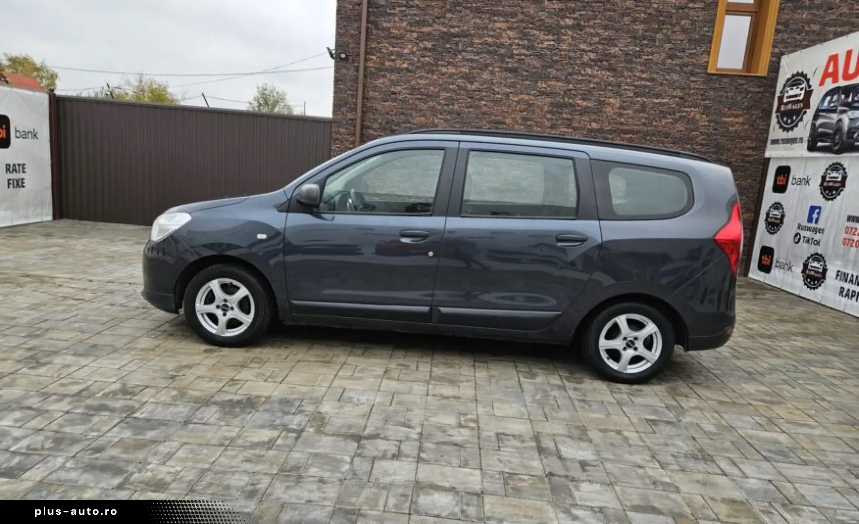 Dacia Lodgy 2012 11