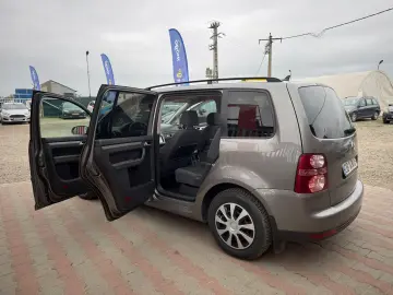 Volkswagen Touran 2008 1.9L Diesel