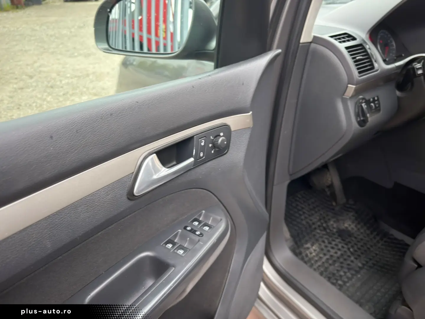 Volkswagen Touran 2008 1.9L Diesel