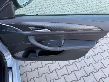 BMW X4 xDrive 20 d M Sport Paket LEDER R-KAMERA