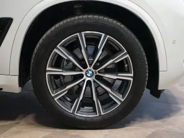 BMW X5 30d XDRIVE M LED H K SHADOW 59.008 € NETTO