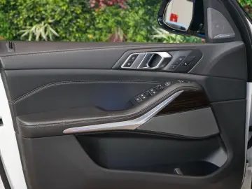 BMW X5 30d XDRIVE M LED H K SHADOW 59.008 € NETTO