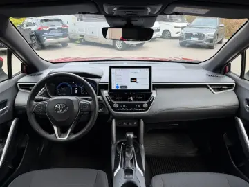 TOYOTA Corolla Cross 2.0 Hybrid Style Comfort  BSM  AHK