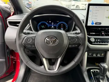 TOYOTA Corolla Cross 2.0 Hybrid Style Comfort  BSM  AHK