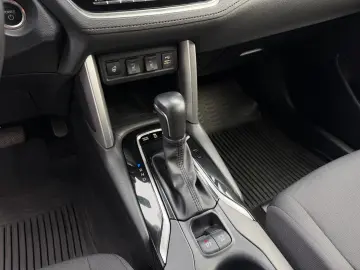 TOYOTA Corolla Cross 2.0 Hybrid Style Comfort  BSM  AHK