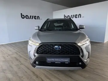 TOYOTA Corolla Cross Hybrid 2.0 VVT-i Team Deutschland