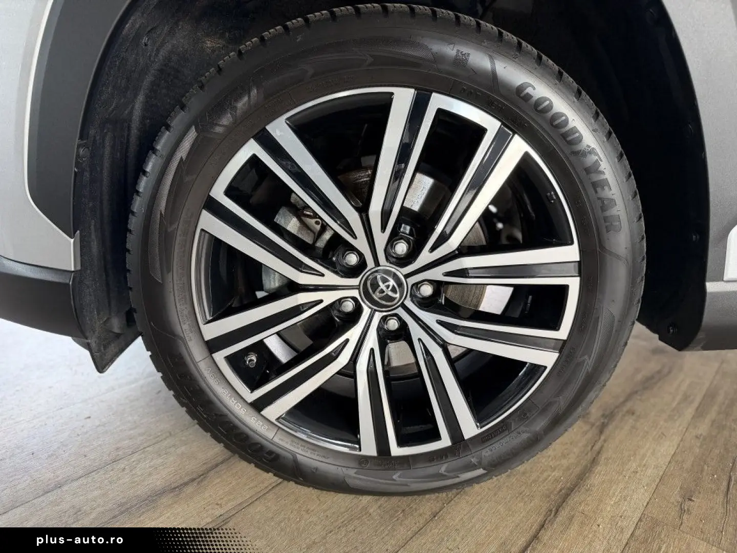 TOYOTA Corolla Cross Hybrid 2.0 VVT-i Team Deutschland