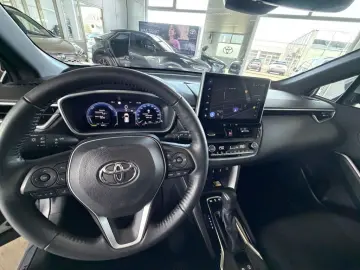 TOYOTA Corolla Cross Hybrid 2.0 VVT-i Team Deutschland