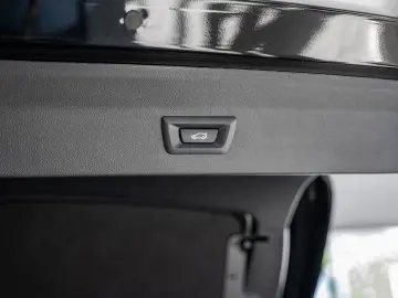 BMW X4 xDrive 20d M-Sport FACEL. PANO 360  LED W-LAN