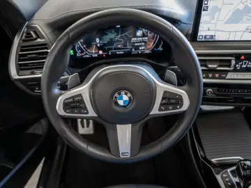BMW X4 xDrive 20d M-Sport FACEL. PANO 360  LED W-LAN