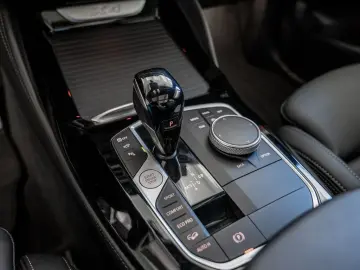 BMW X4 xDrive 20d M-Sport FACEL. PANO 360  LED W-LAN