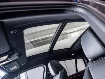 BMW X4 xDrive 20d M-Sport FACEL. PANO 360  LED W-LAN