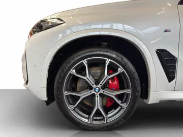 BMW X5 xDrive30d M Sportpaket AHK Driv ParkAsPro H&K