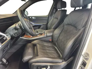 BMW X5 xDrive30d M Sportpaket AHK Driv ParkAsPro H&K