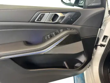 BMW X5 xDrive30d M Sportpaket AHK Driv ParkAsPro H&K