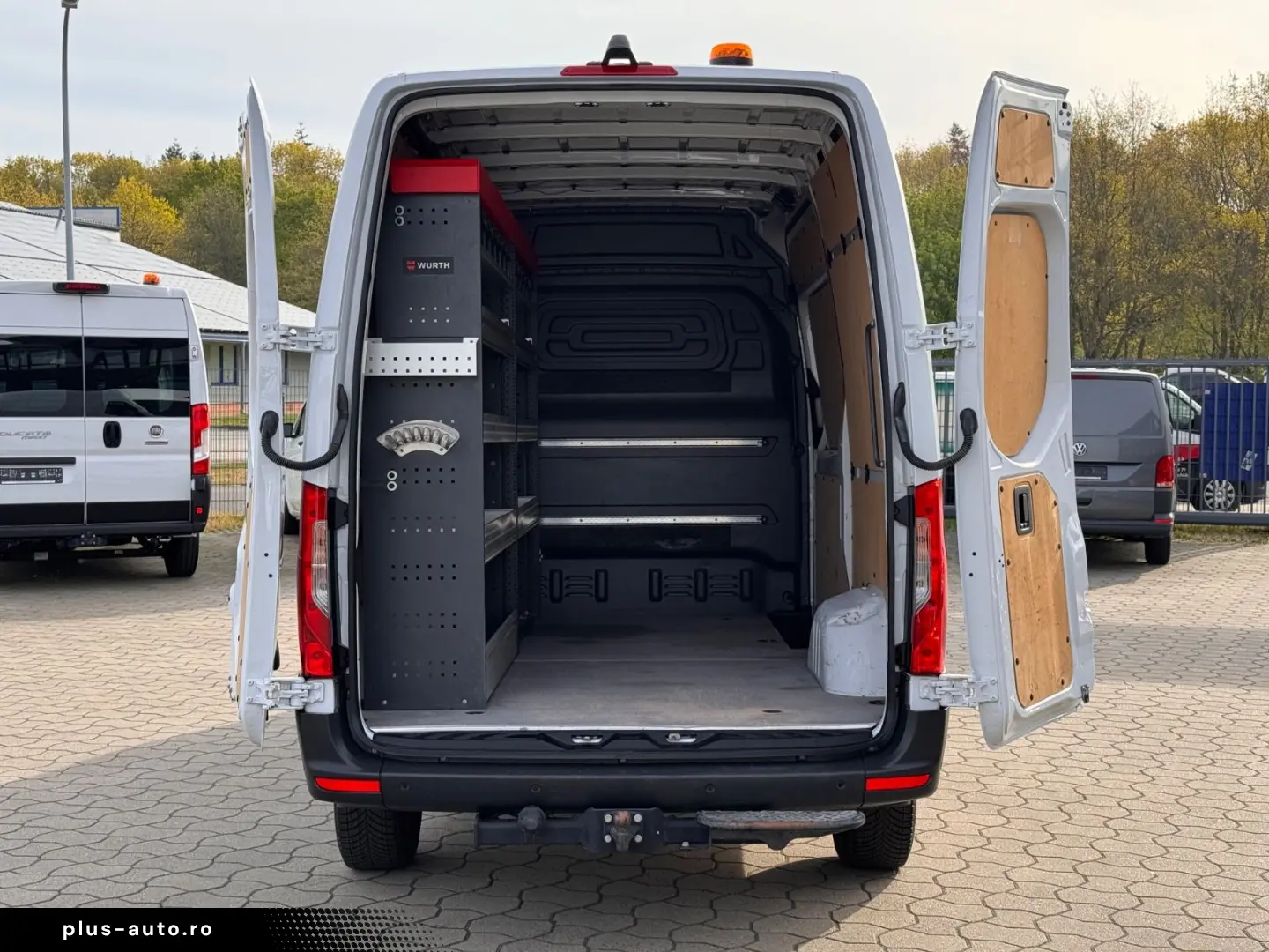 MERCEDES-BENZ Sprinter 317 CDI L2H2 Aut. StHz Regal AHK 3 5t