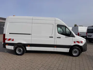 MERCEDES-BENZ Sprinter 317 CDI L2H2 Aut. StHz Regal AHK 3 5t