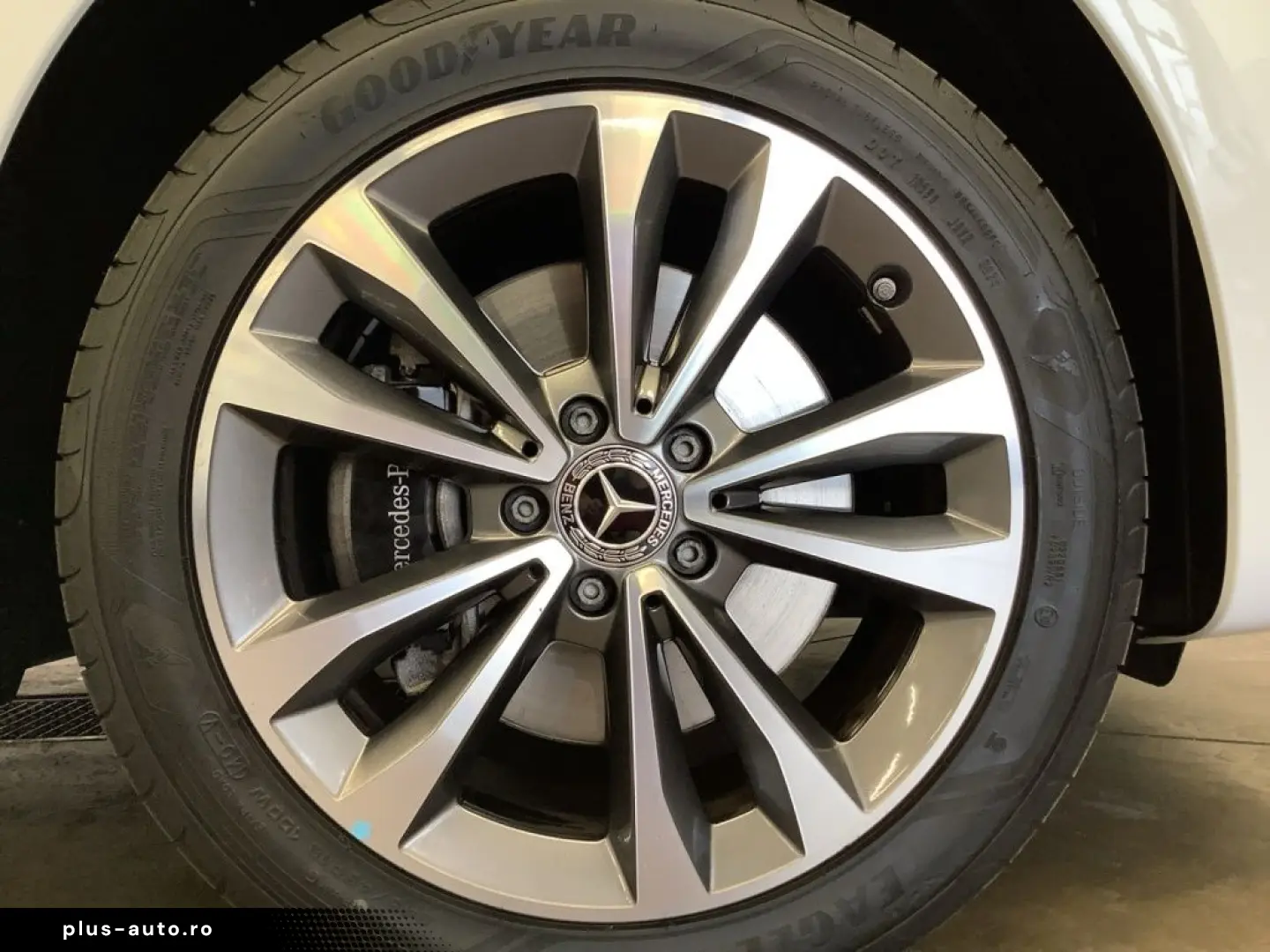 MERCEDES-BENZ V 220 d Style Multibeam Distronic AHK2.5T