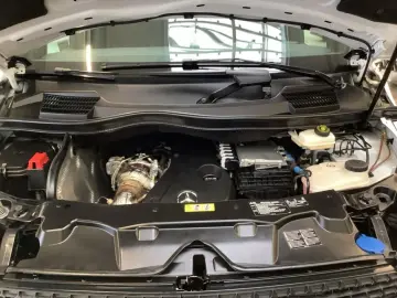 MERCEDES-BENZ V 220 d Style Multibeam Distronic AHK2.5T