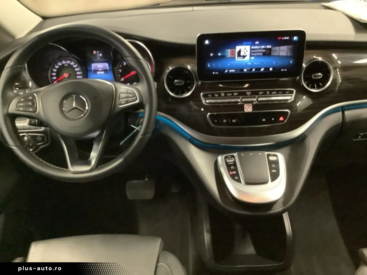 MERCEDES-BENZ V 300d AVANTGARDE extralang AIRMATIC LED-ILS
