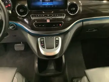 MERCEDES-BENZ V 300d AVANTGARDE extralang AIRMATIC LED-ILS