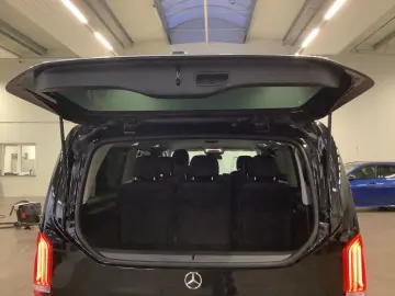 MERCEDES-BENZ V 300d AVANTGARDE extralang AIRMATIC LED-ILS
