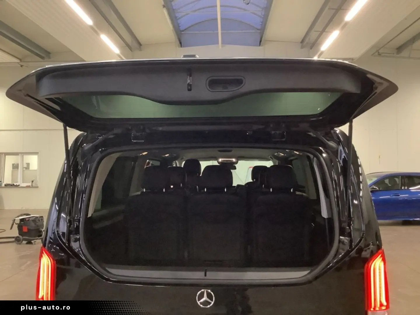 MERCEDES-BENZ V 300d AVANTGARDE extralang AIRMATIC LED-ILS