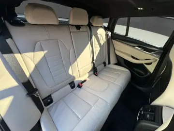 BMW X4 xDrive 20 d M Sport Laser Pano HUD