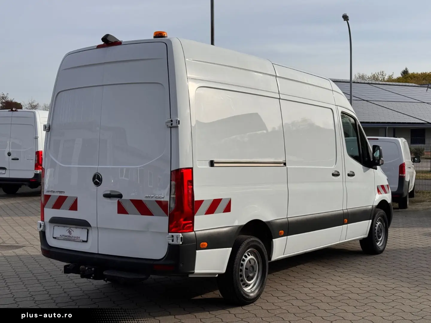 MERCEDES-BENZ Sprinter 317 CDI L2H2 Aut. StHz Regal AHK 3 5t