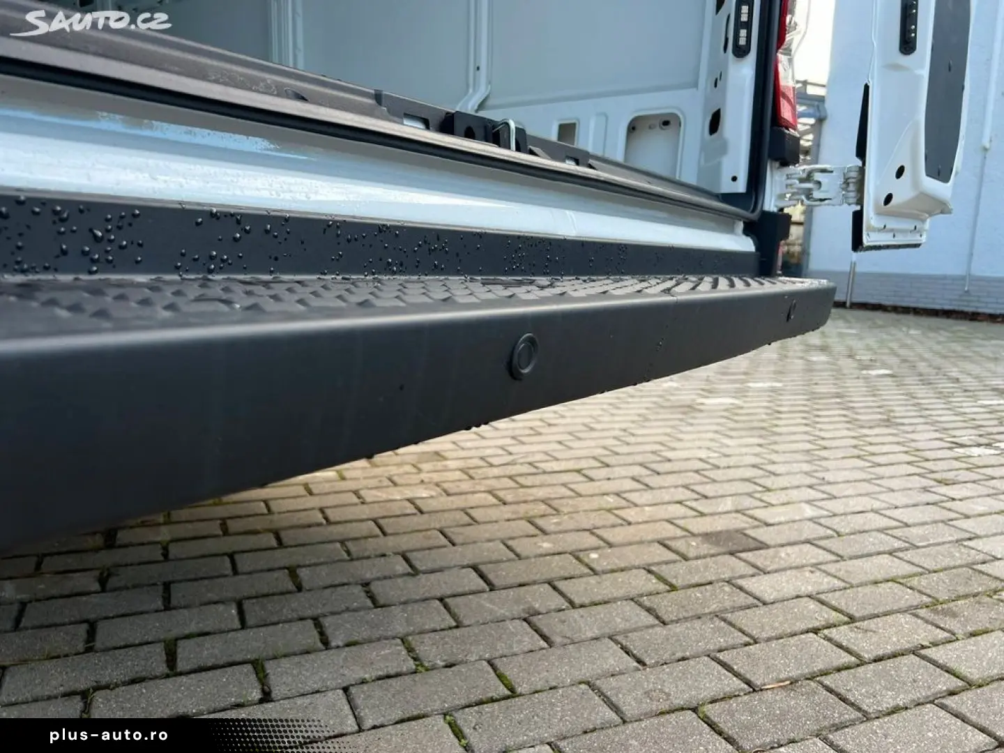 IVECO 35S18H V 3 0 hpt 16m3