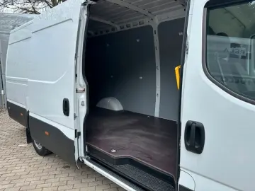 IVECO 35S18H V 3 0 hpt 16m3