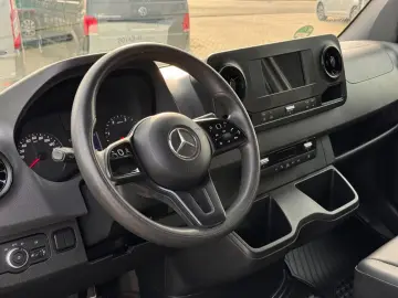 MERCEDES-BENZ Sprinter 317 CDI L2H2 Aut. StHz Regal AHK 3 5t
